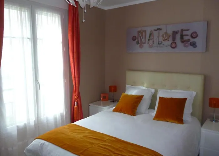 Luxury Orange Paris Disneyland